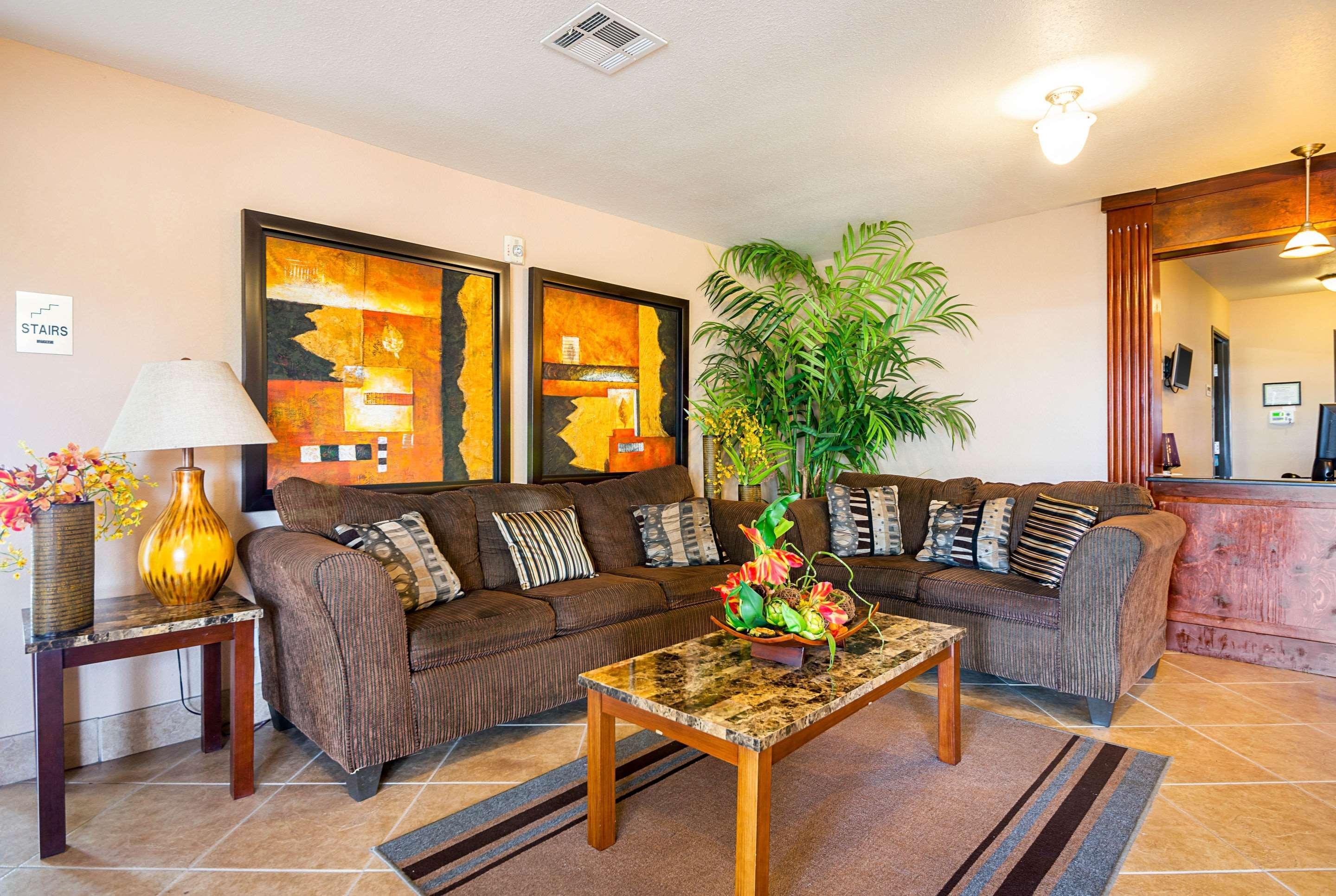 Quality Inn & Suites Franklin Экстерьер фото