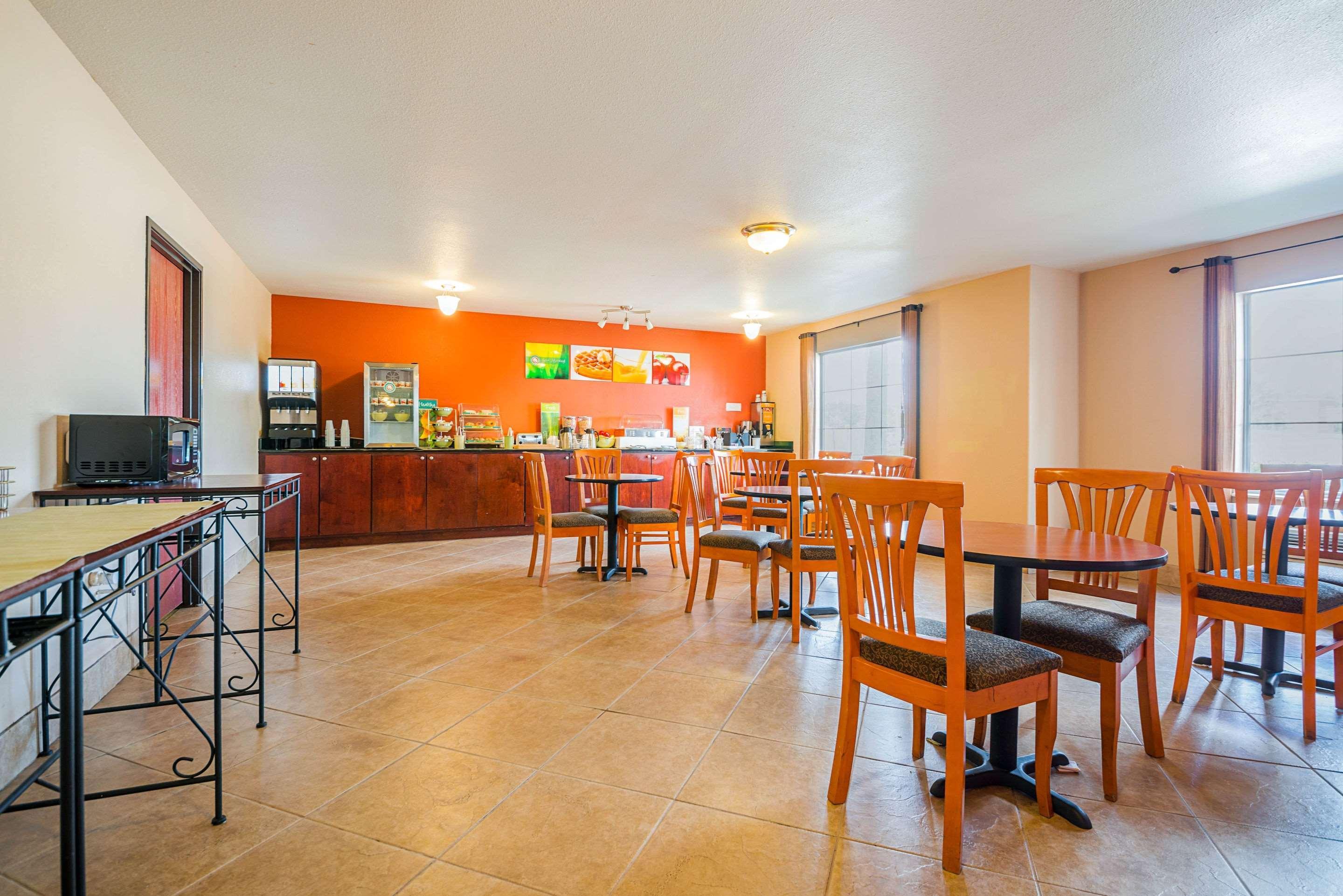 Quality Inn & Suites Franklin Экстерьер фото