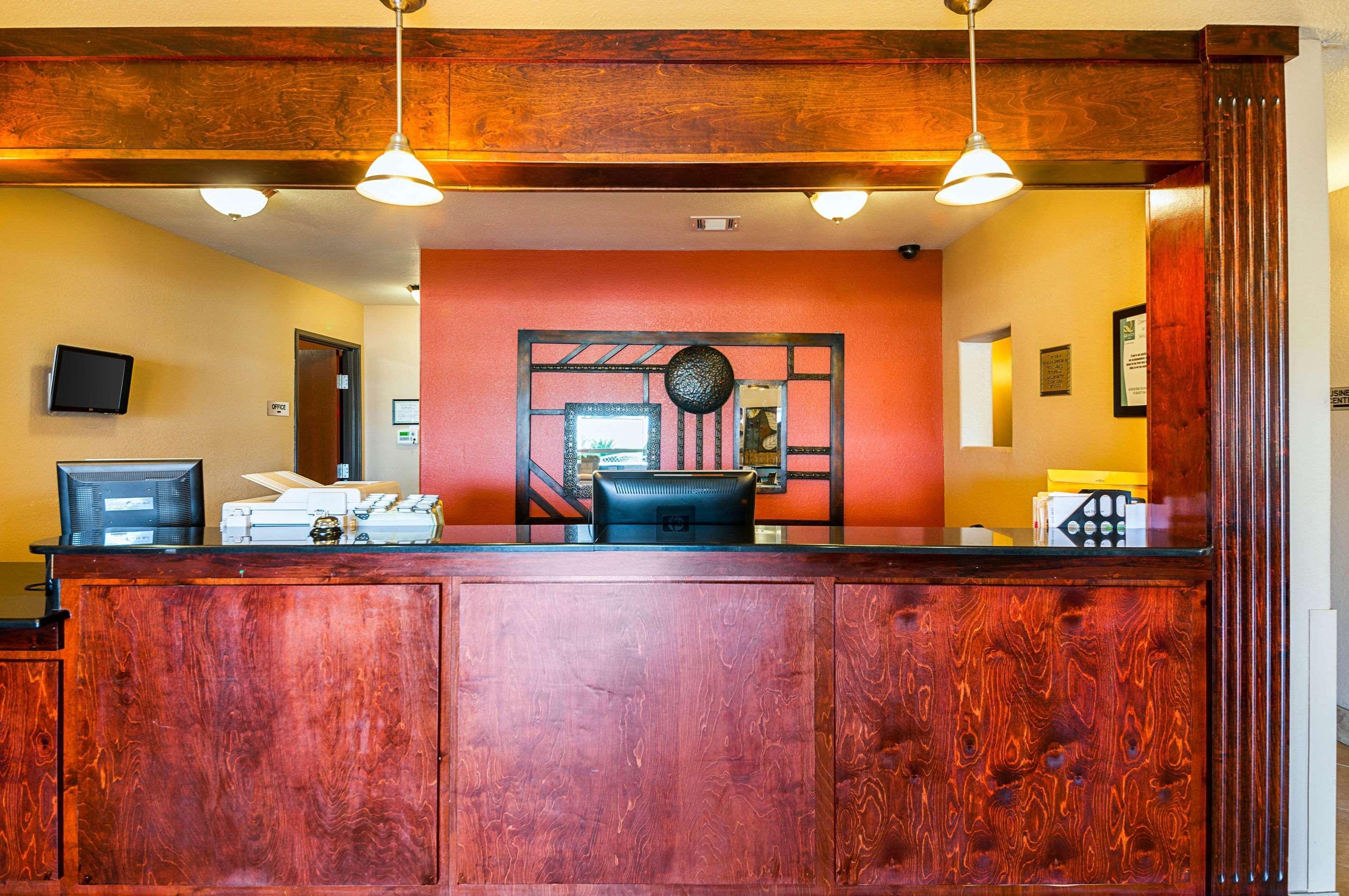 Quality Inn & Suites Franklin Экстерьер фото